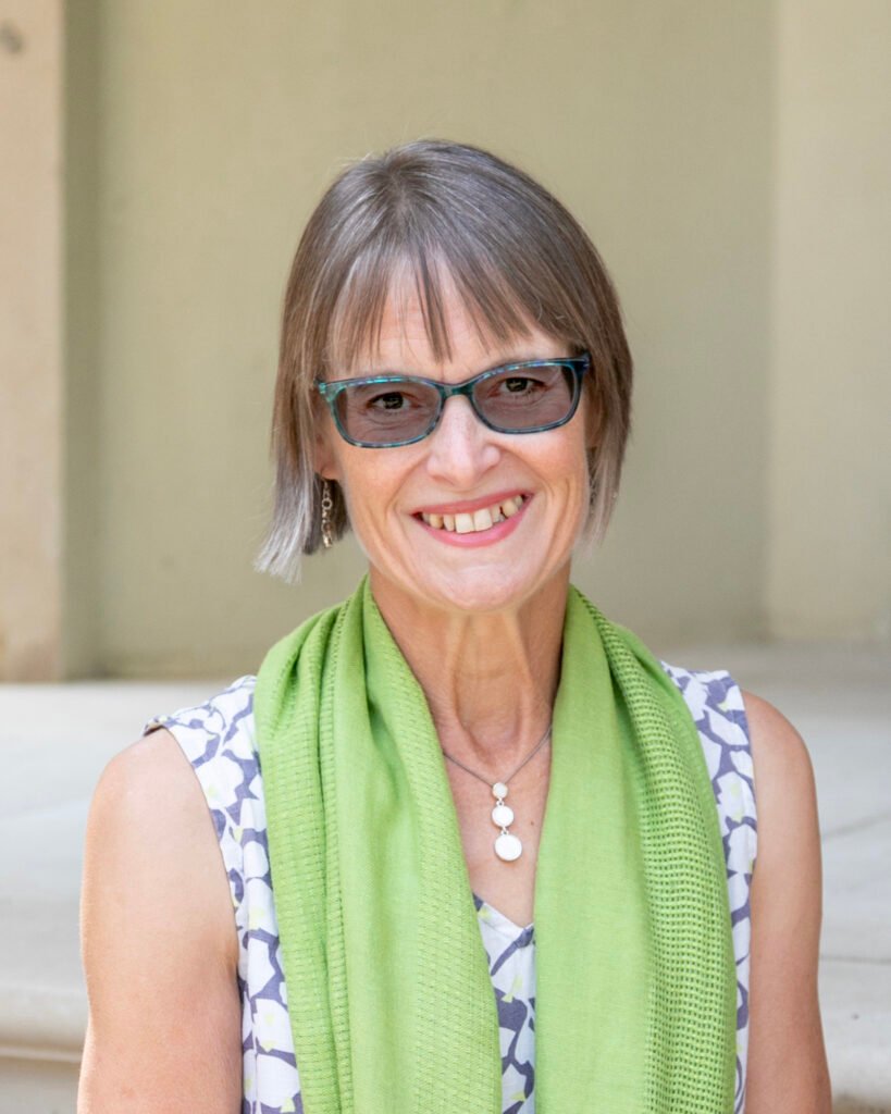 Headshot of Linda Rumbold